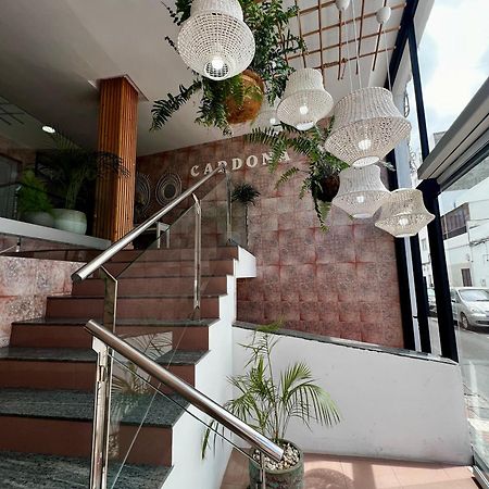 Hostal Residencia Cardona アレシフェ エクステリア 写真