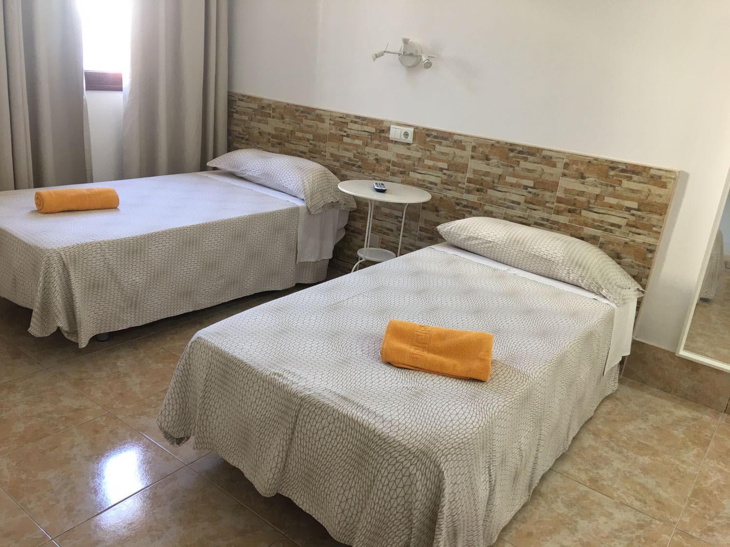 Hostal Residencia Cardona アレシフェ エクステリア 写真