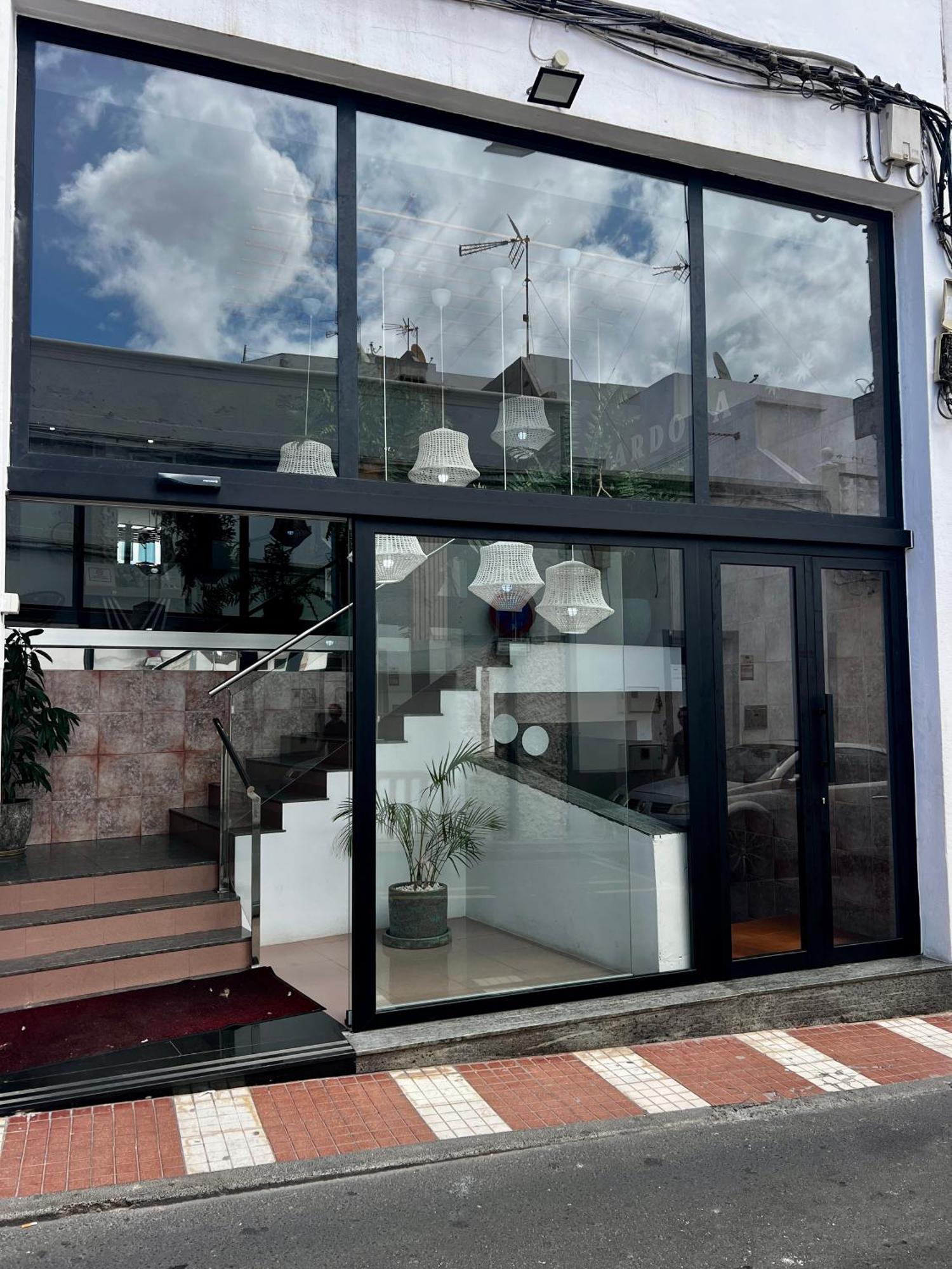 Hostal Residencia Cardona アレシフェ エクステリア 写真